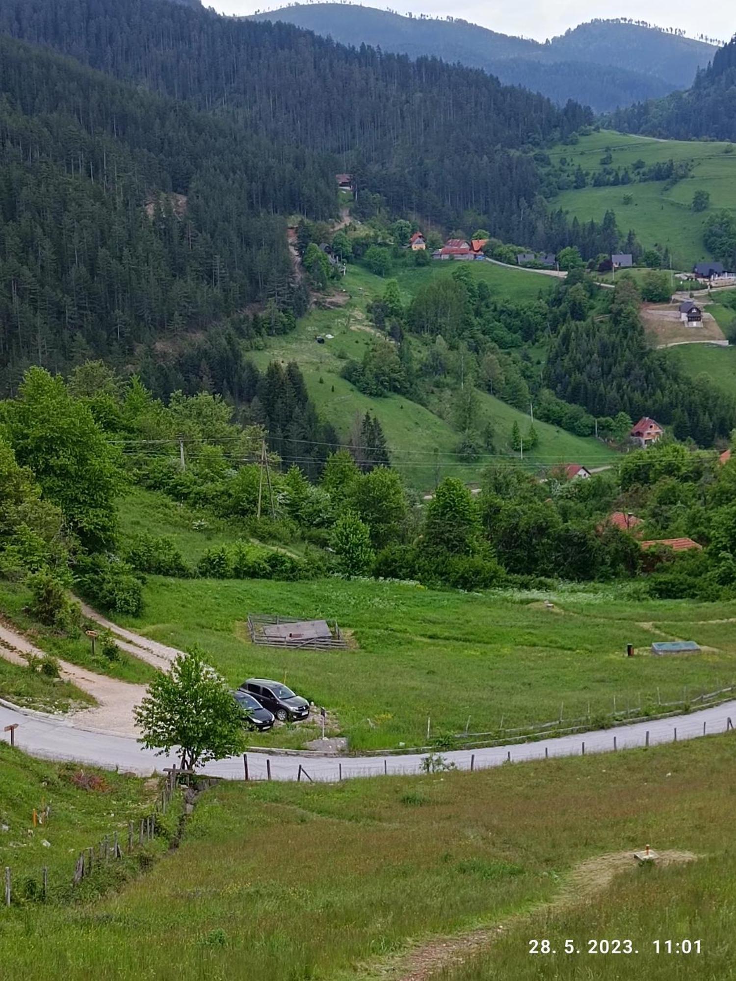 Ljubav Stara Zaovine Hotel Lazici Bagian luar foto